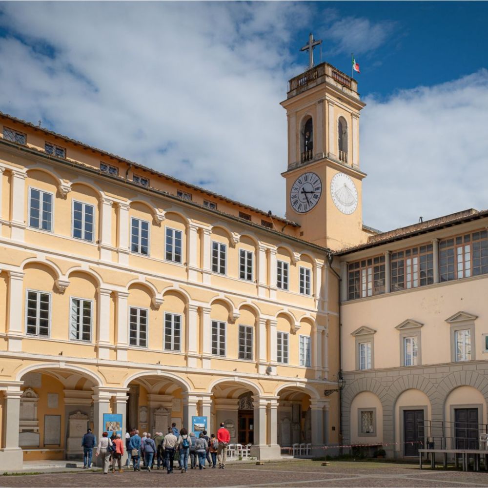 Veduta del Santuario di Montenero (Livorno)